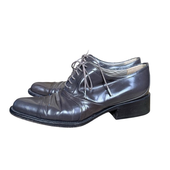 90s Prada office siren minimalist gray leather lace up oxfords

Women's size 38 - Picture 2 of 5